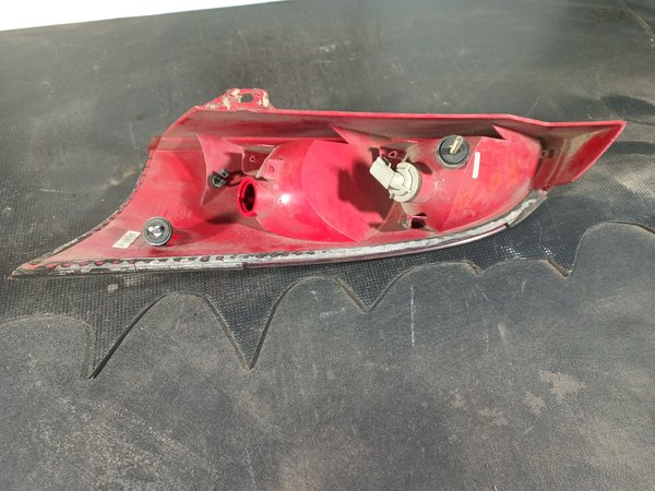 Farolim Trazeiro FORD FOCUS 1 DIR XS4X13404AC