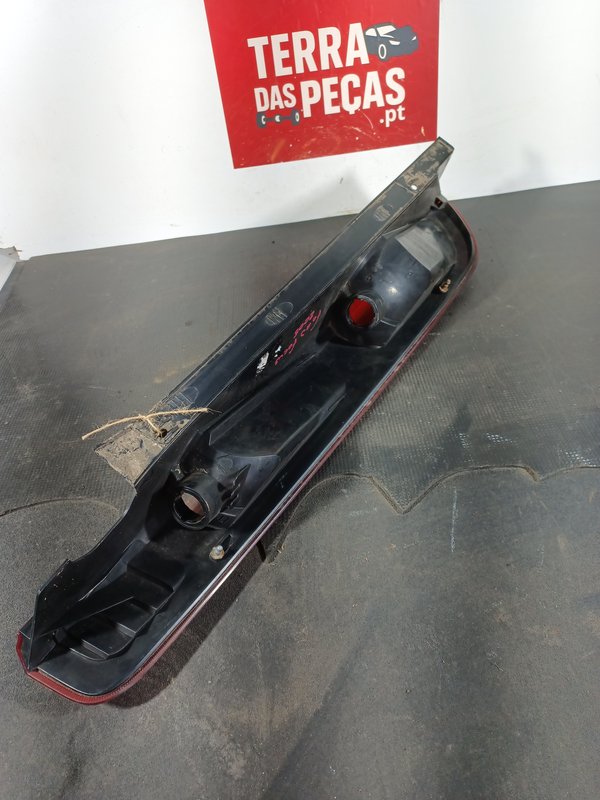 Farolim Trazeiro FORD FOCUS II DIR 4M5113404A