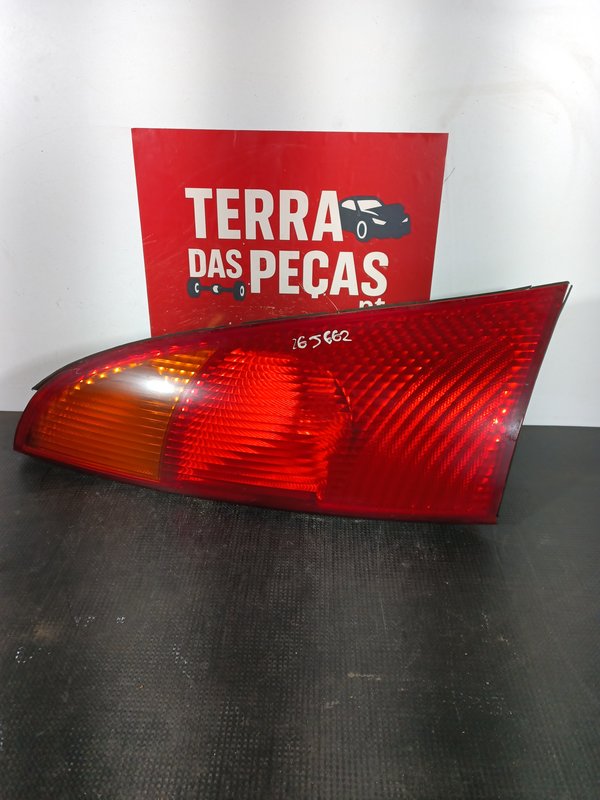 Farolim Trazeiro FORD FOCUS I ESQ XS4X13405AC