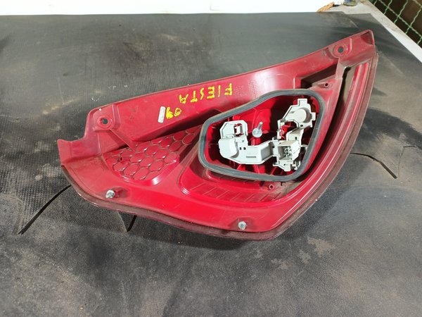 Farolim Trazeiro FORD FIESTA MK7 DIR 8A6113404A