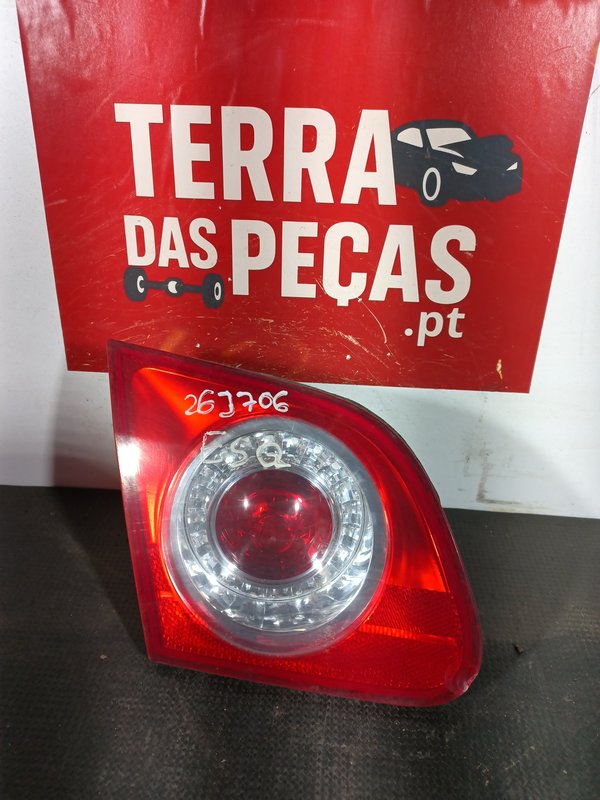 Farolim Trazeiro VW PASSAT B6 ESQ MALA 3C5945093C