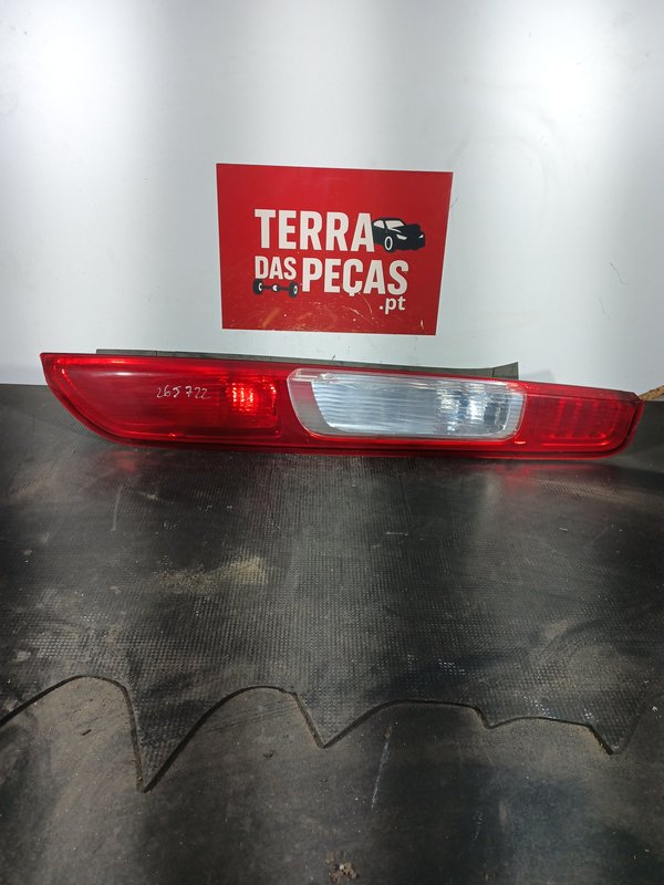 Farolim Trazeiro FORD FOCUS MK2 DIR 4M5113404AE