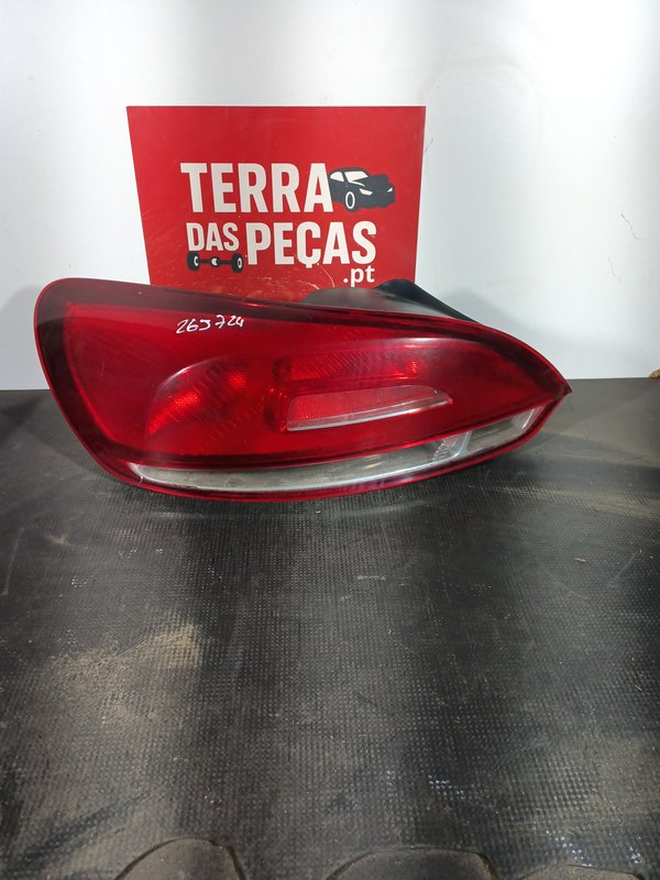 Farolim Trazeiro VW SCIROCCO III ESQ 1K8945095G