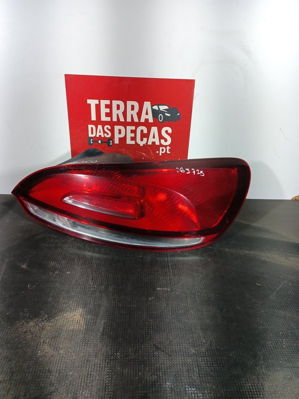 Farolim Trazeiro VW SCIROCCO III DIR 1K8945096G