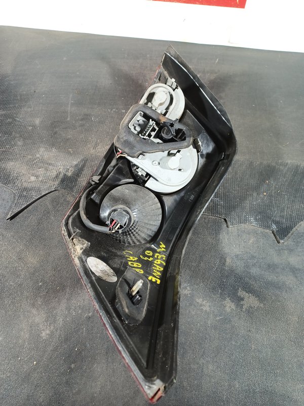 Farolim Trazeiro RENAULT MEGANE II ESQ 8200142688