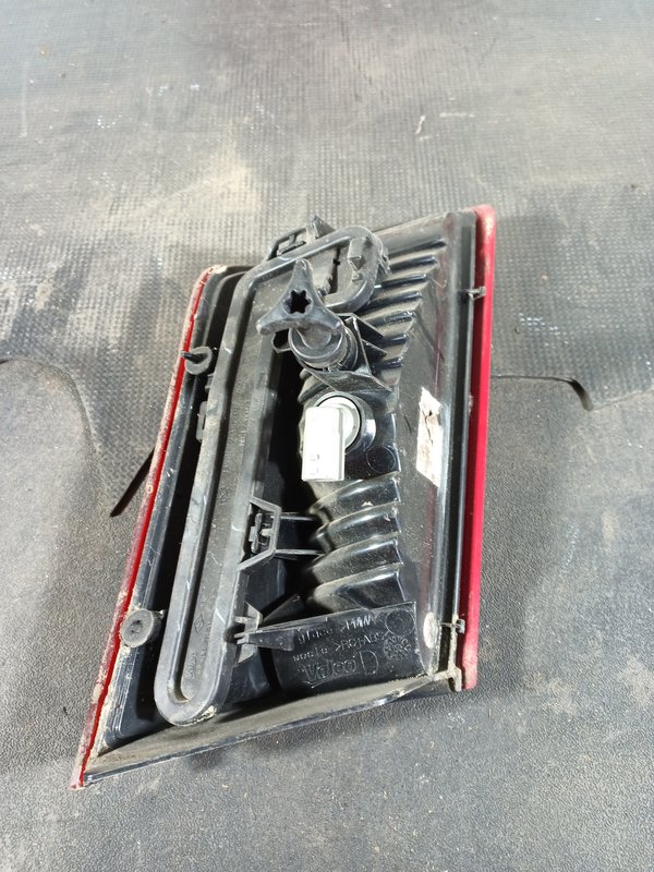 Farolim Trazeiro RENAULT LAGUNA II DIR 265500020R