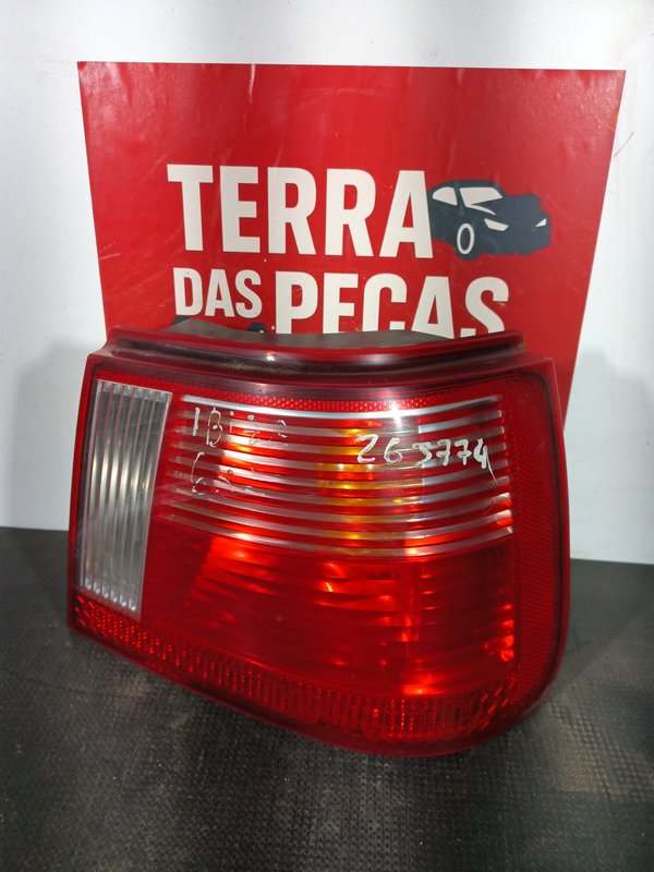 Farolim Trazeiro SEAT IBIZA II DIR 6K6945258C