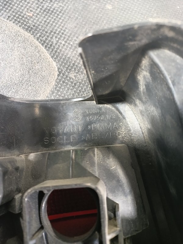 Farolim Trazeiro CITROEN BERLINGO I/I direito 450501/2