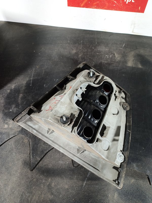 Farolim Trazeiro OPEL ASTRA G ESQ 13117091