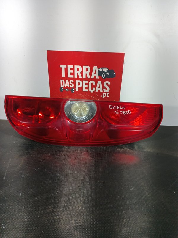 Farolim Trazeiro FIAT DOBLO DIR 00518106730