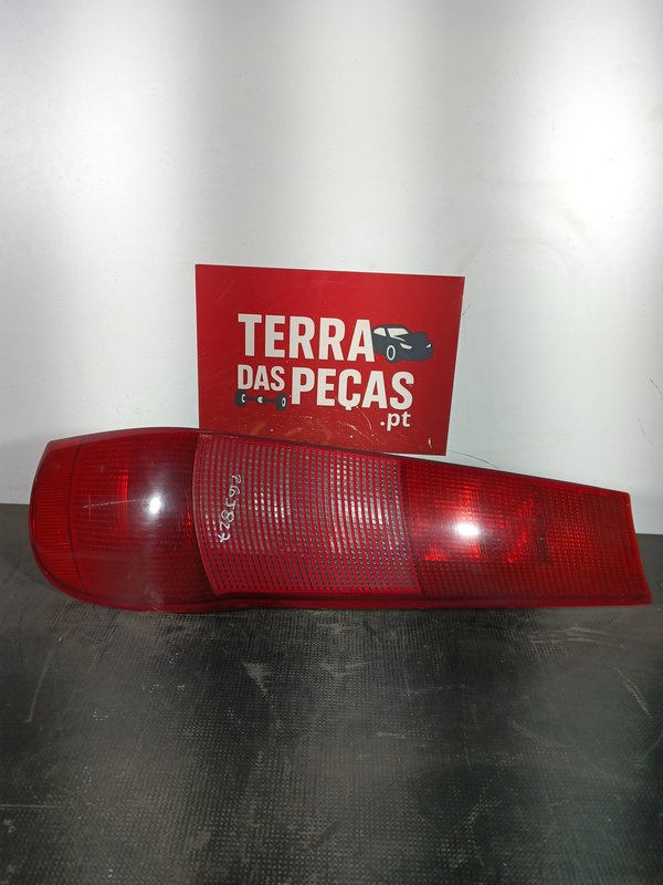 Farolim Trazeiro FIAT PUNTO 176 DIR 7730722