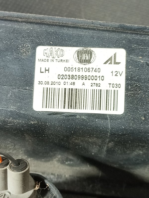 Farolim Trazeiro FIAT DOBLO 263 ESQ 00518106740
