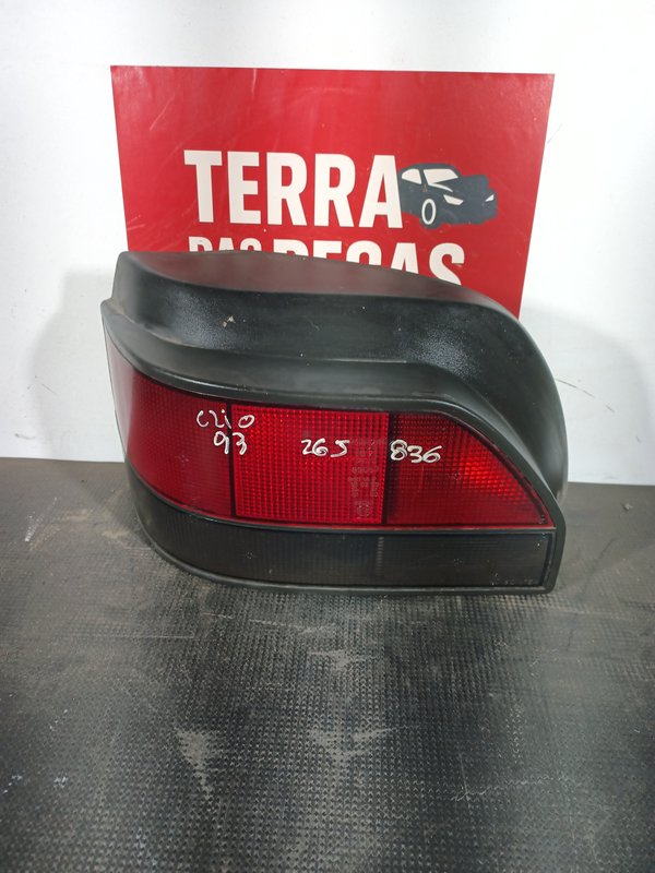Farolim Trazeiro RENAULT CLIO I ESQ 7700700117