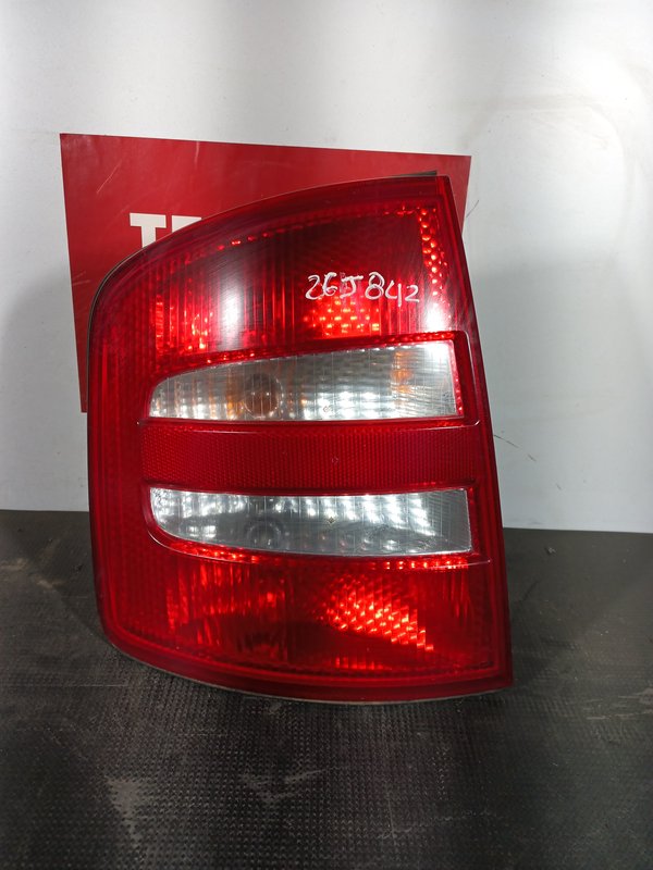 Farolim Trazeiro SKODA FABIA I ESQ 6Y9945095E