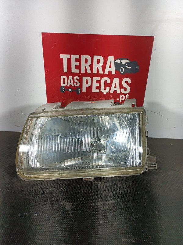 Farolim Trazeiro VW POLO III ESQ 6N1941015