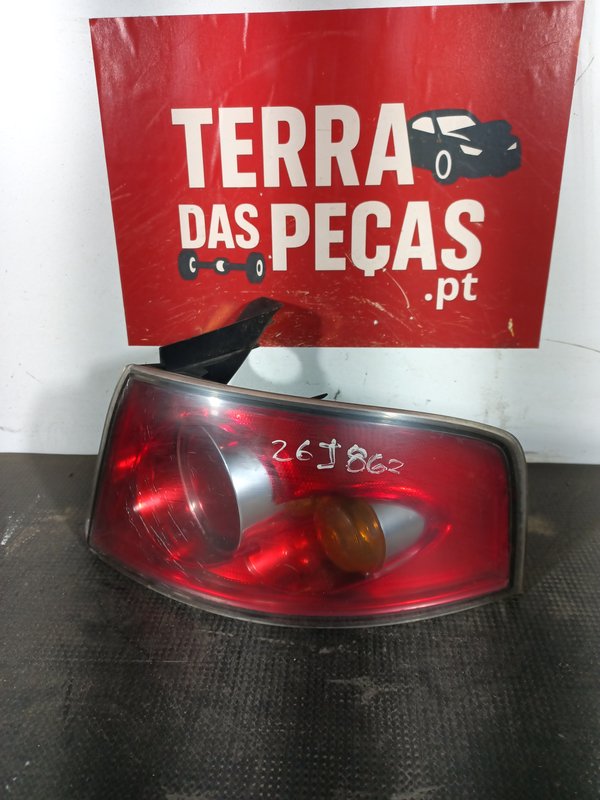Farolim Trazeiro SEAT IBIZA IV/III DIR 6L6945096C