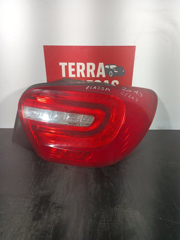 Farolim Trazeiro MERCEDES Class A W176 Dir A1769063000 LED