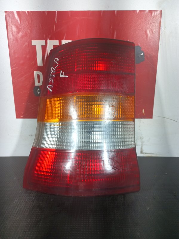Farolim Trazeiro OPEL Astra F Esquerdo carri 1222001