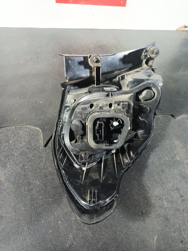 Farolim Trazeiro CITROEN C3 II Direito 9808624380 fase 2