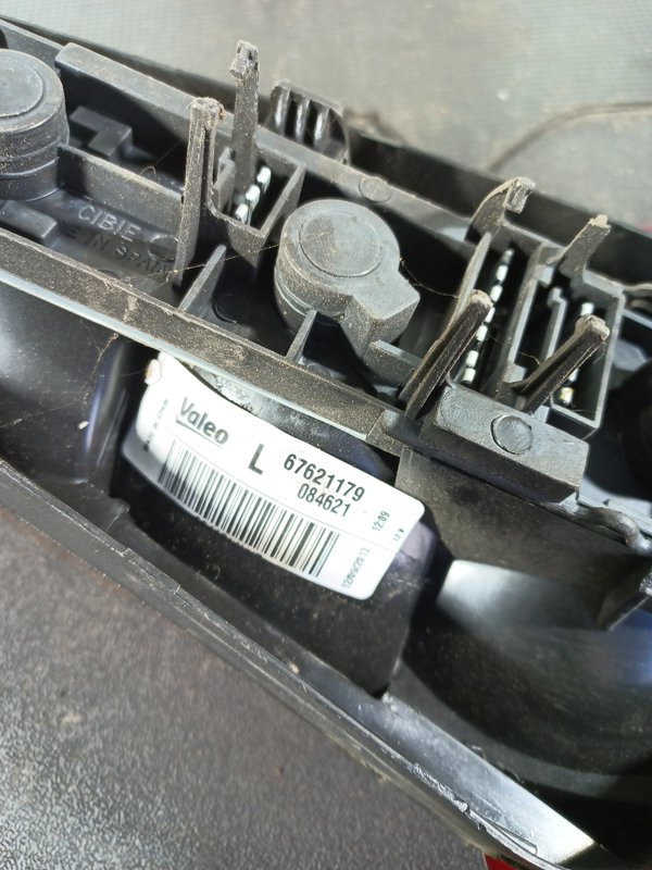 Farolim Trazeiro CITROEN AX ESQUERDO 084621