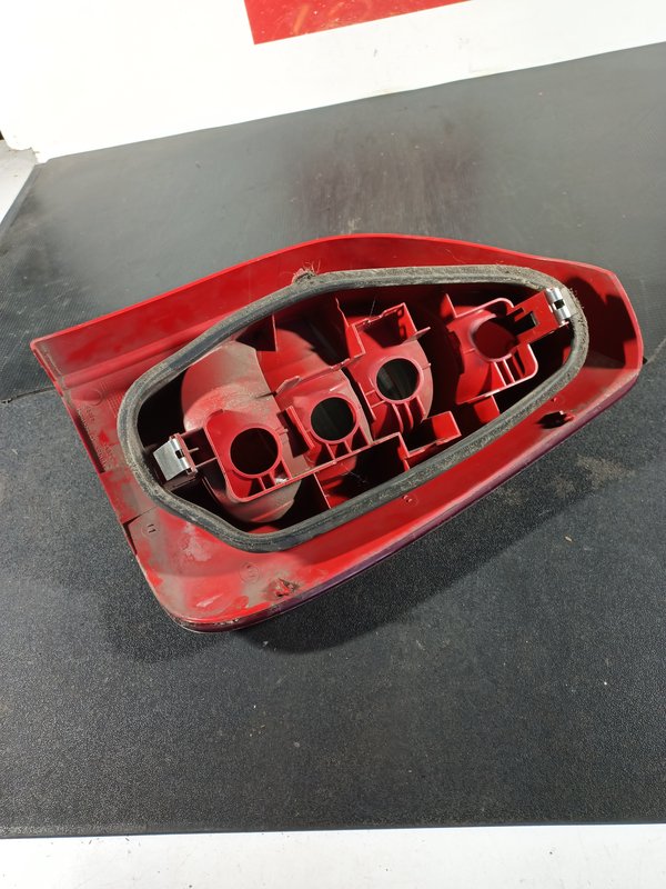 Farolim Trazeiro CITROEN Xsara Picasso ESQ 9631564080