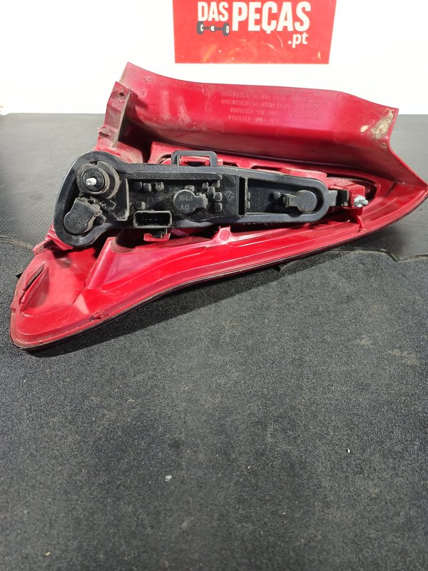 Farolim Trazeiro CITROEN C4 ESQ 9646801777