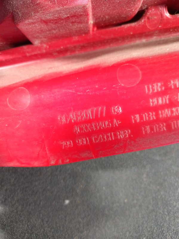 Farolim Trazeiro CITROEN C4 ESQ 9646801777