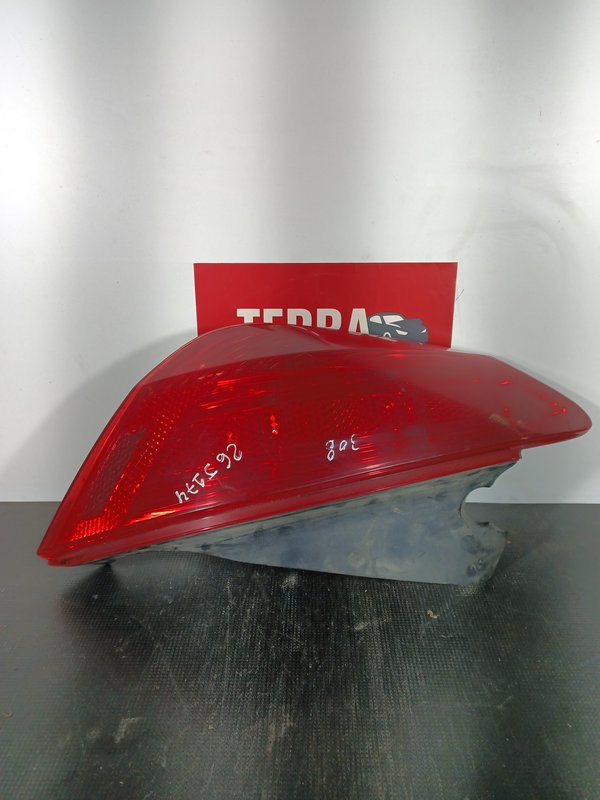 Farolim Trazeiro PEUGEOT 308 I ESQ 9680425780