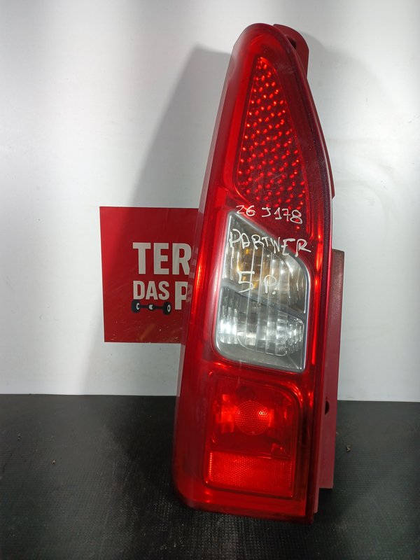 Farolim Trazeiro PEUGEOT PARTNER II ESQ 9680545280