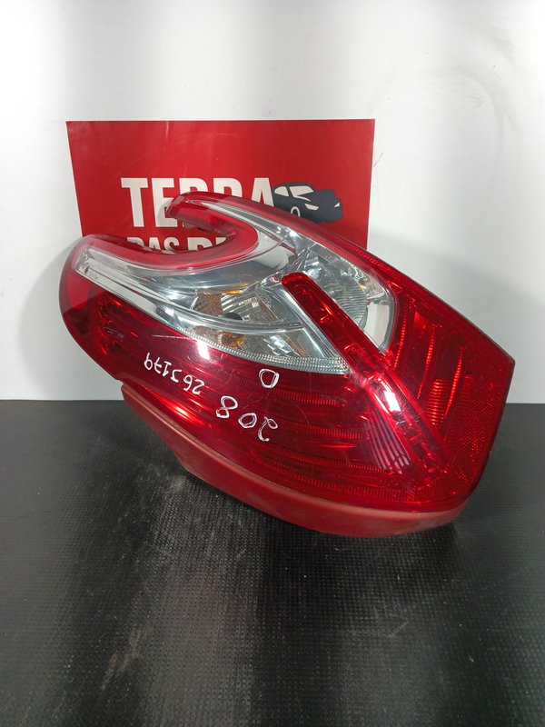 Farolim Trazeiro PEUGEOT 208 I DIR 9672628380