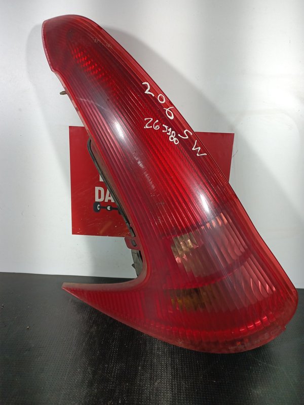 Farolim Trazeiro PEUGEOT 206 SW ESQ 9641540677