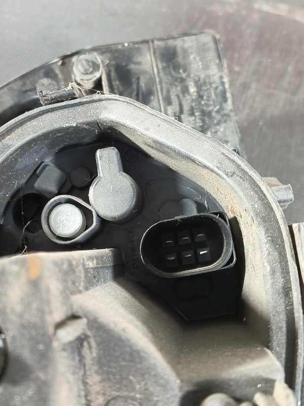 Farolim Trazeiro SEAT Ibiza IV DIR 6J3945096Q