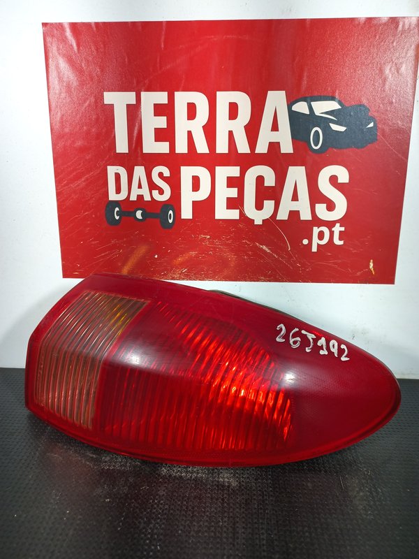 Farolim Trazeiro ALFA ROMEO 147 DIR 46556347