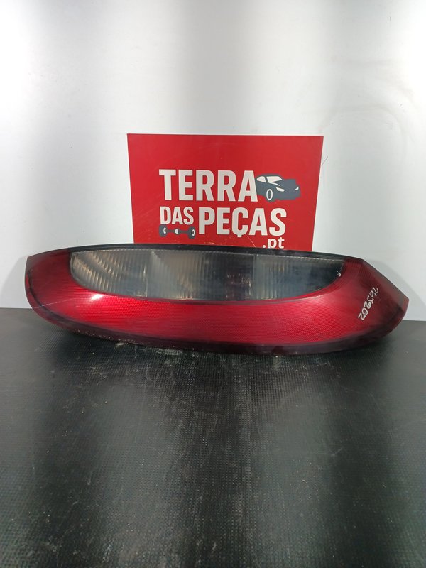Farolim Trazeiro OPEL CORSA C DIR 09114337