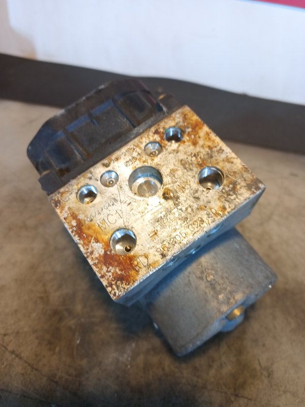 ABS PEUGEOT 406 I 9630532980