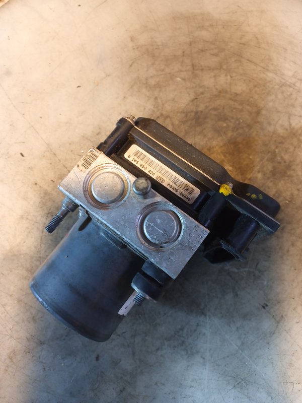 ABS ALFA ROMEO GT 0265950428