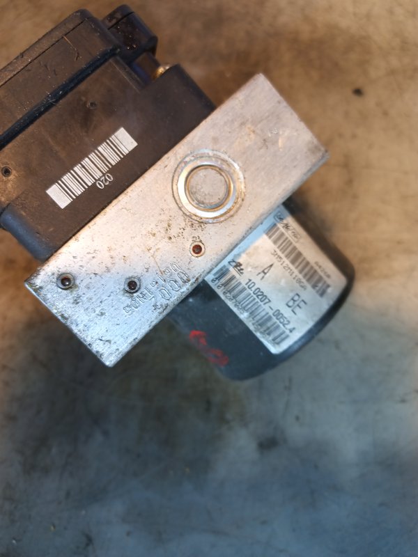 ABS VA FORD MAZDA 3M51-2M110-GA