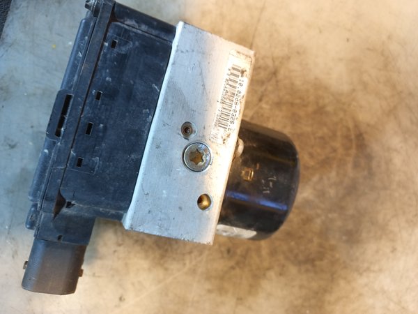 ABS VA FORD MAZDA 98AG-2M110-CA
