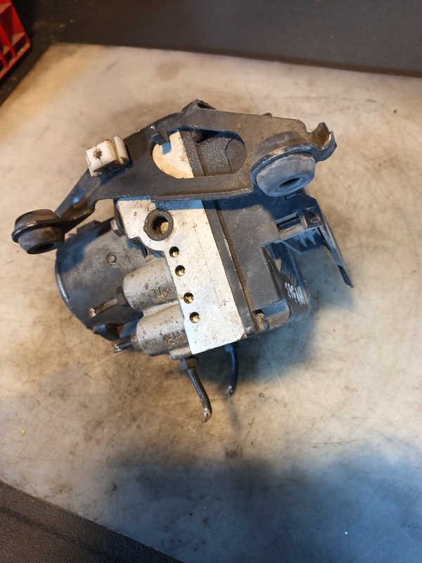 ABS VW AUDI A4 B5 8D0614111