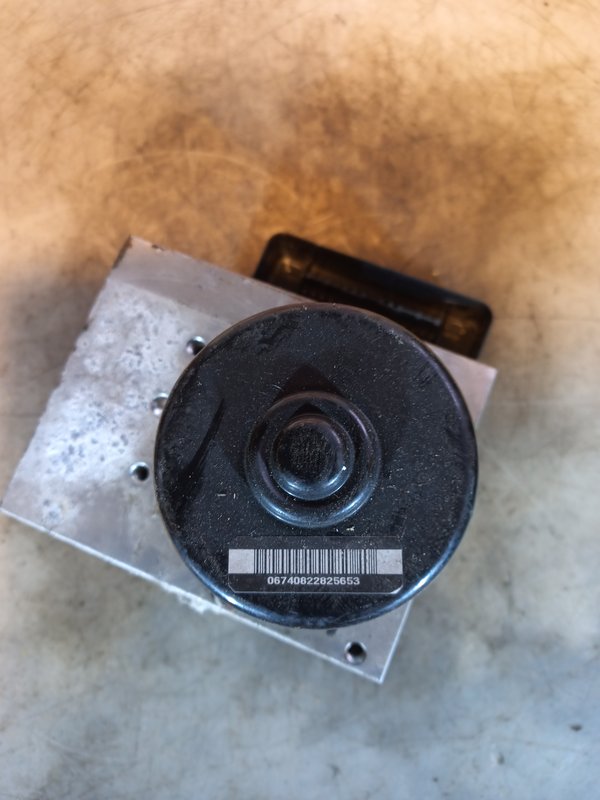ABS - VA MERCEDES A0064310312