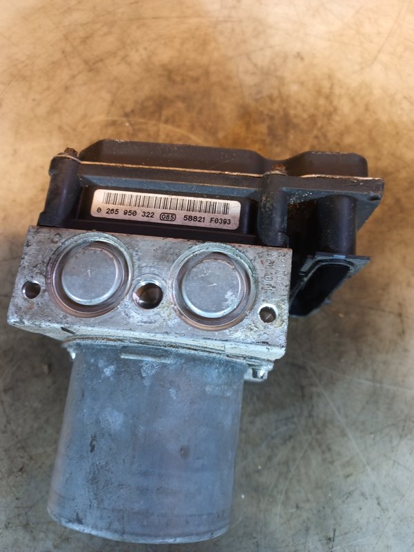 ABS - VA MERCEDES A0044319212