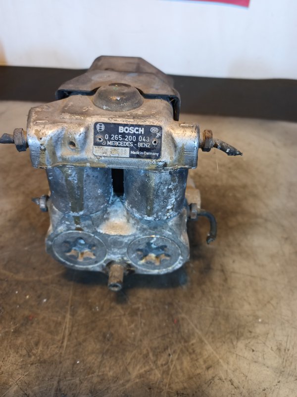 ABS - VA MERCEDES A0014318012