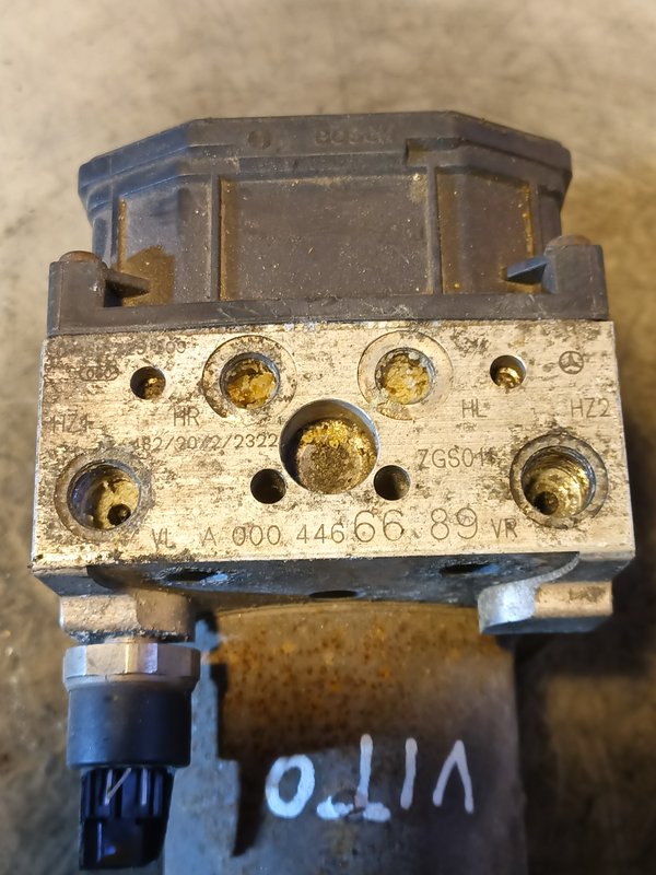 ABS - VA MERCEDES A0004466689