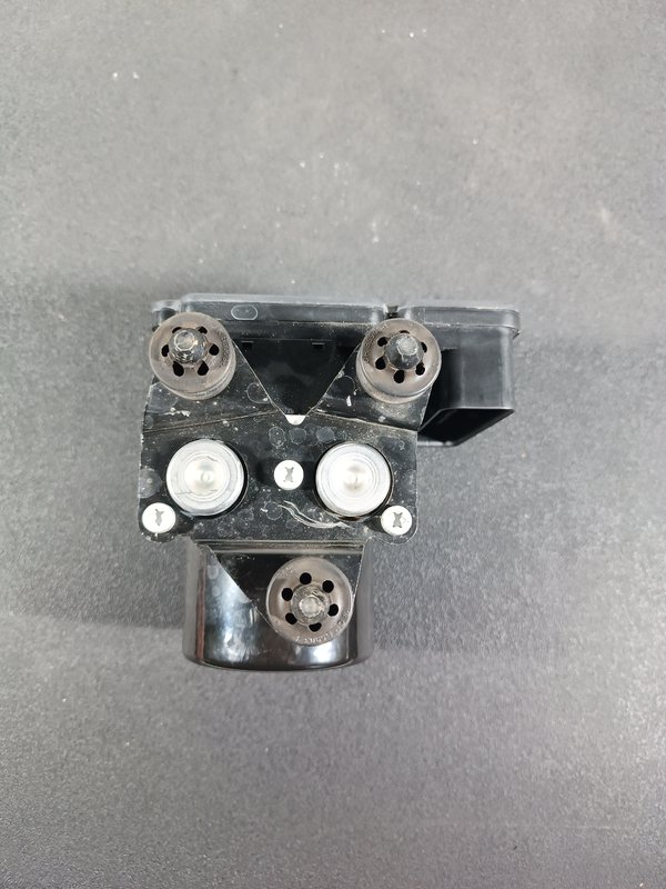 ABS Audi TT II 8J0614517