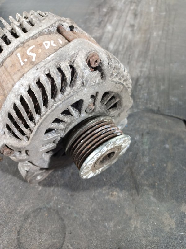 Alternador RENAULT 1.5 dCi 8200363528
