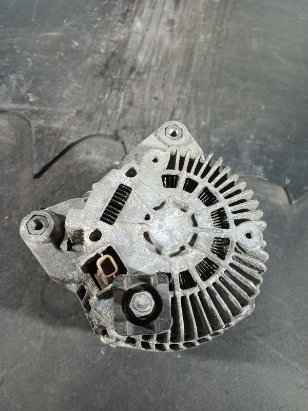 Alternador RENAULT 1.5 dCi 8200363528