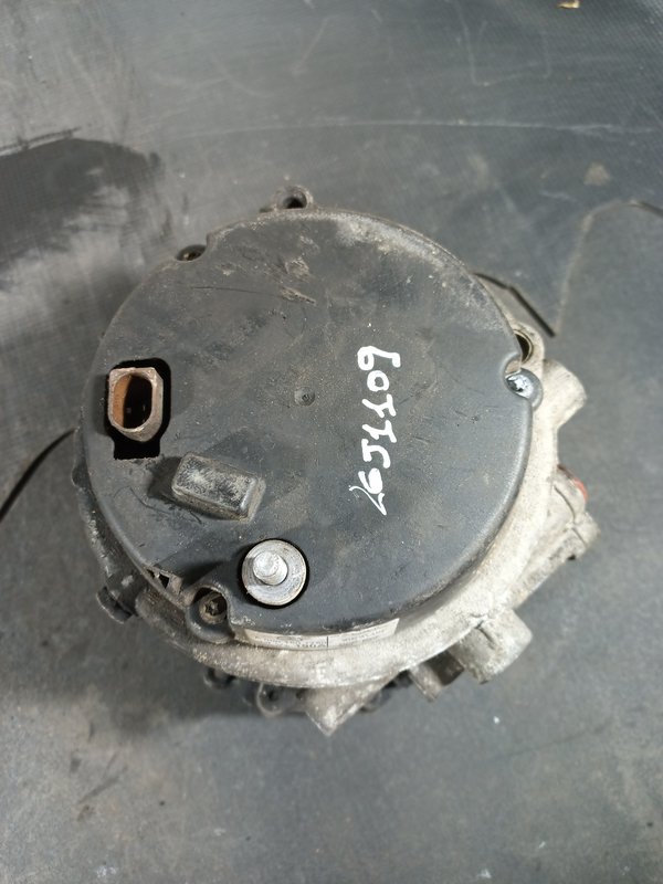 Alternador MERCEDES Classe C W203 A0001501750