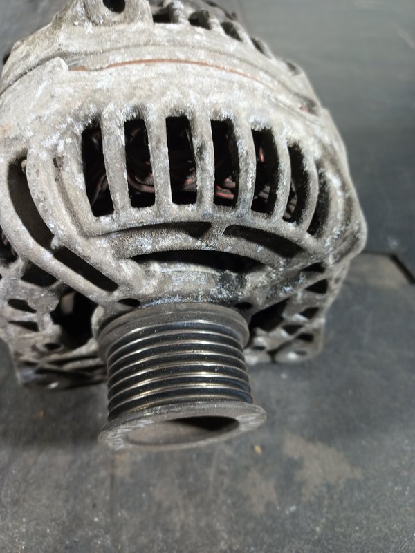 Alternador RENAULT 8200190721
