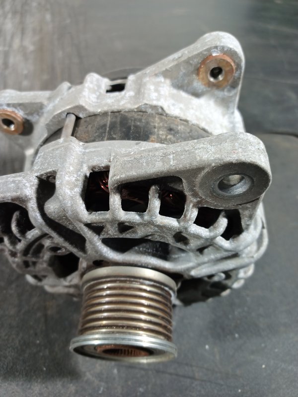 Alternador Grupo Renault 231004BE0BF