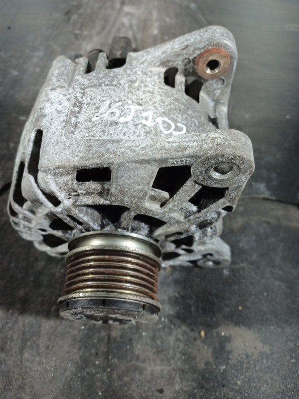 Alternador RENAULT 231007281R